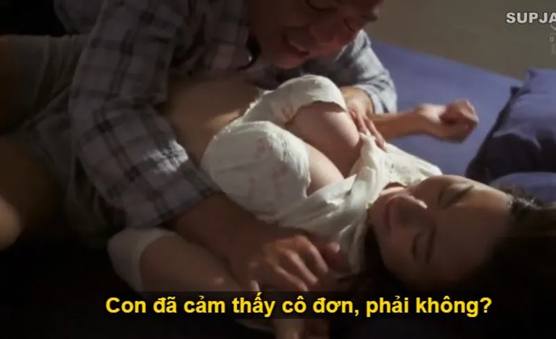 Thấy con trai mãi mê công việc để vợ sắp cưới của con trai cô đơn, bố người chồng làm liều đè phang con dâu
