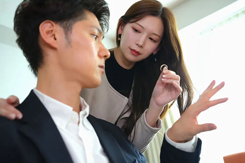 Cô vợ đi đi chơi, ông chồng ở nhà bị nhỏ em người vợ gạ xoạc không trượt phát nào
